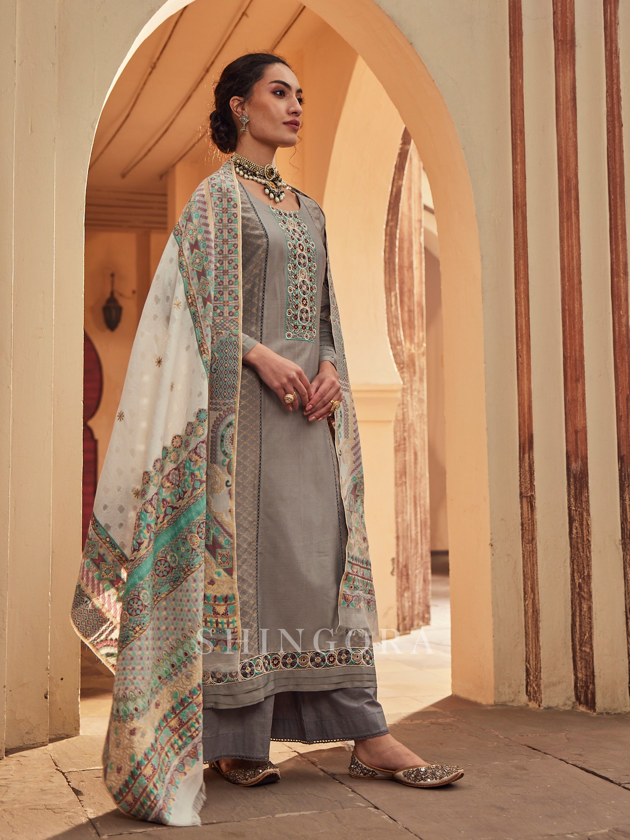 Kriti: Jacquard Metallic Unstitched Suit & Dupatta Set