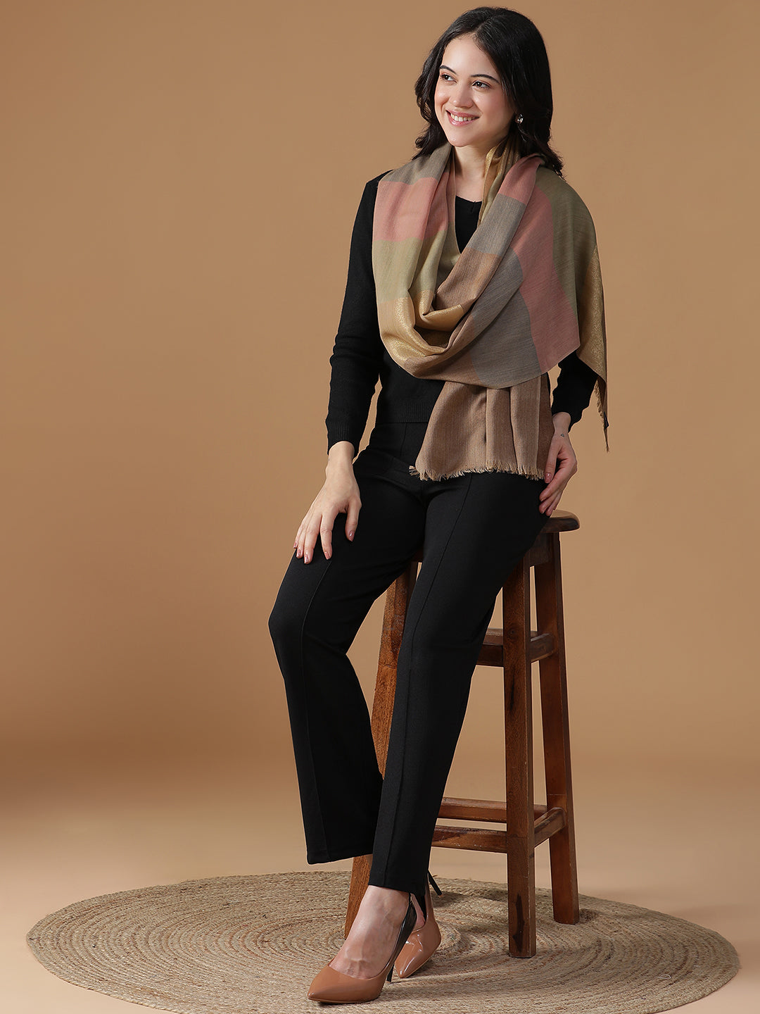 Urban Muse-Contemporary Weave Design Woolen Dobby Stole