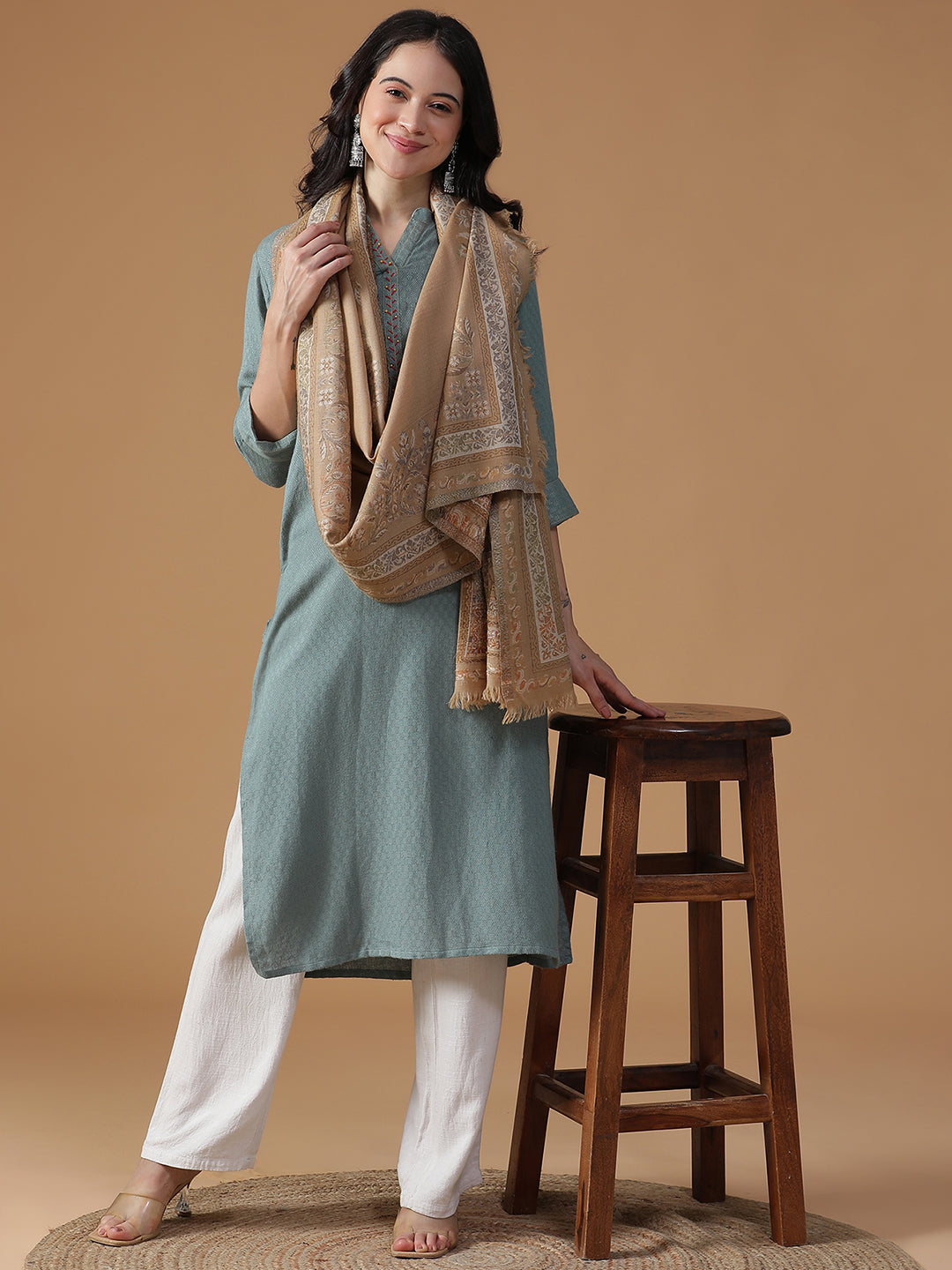 Meadow Reverie-Paisley & Mughal Garden Woolen Jacquard Stole