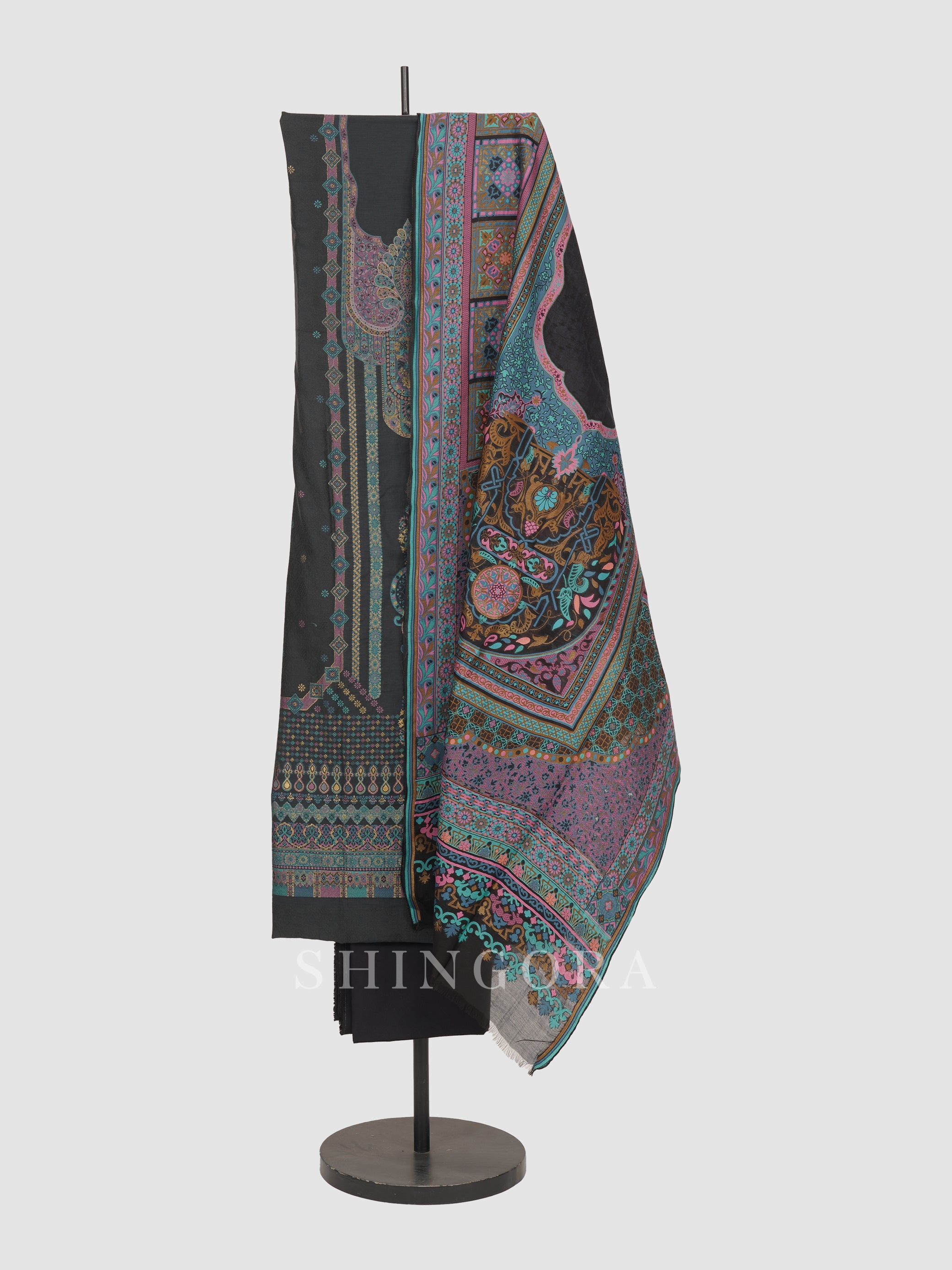Chamak: White Petal Jacquard Karni Botanical Unstitched Suit & Dupatta