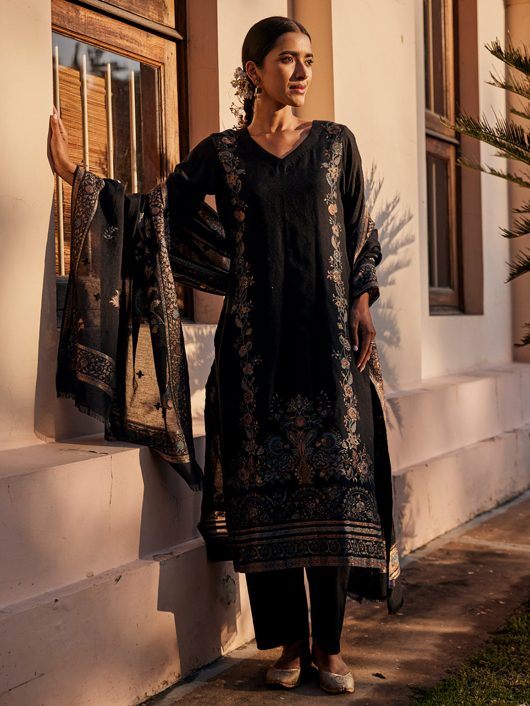 Vani:Liberty Floral Jacquard Unstitched Suit Set