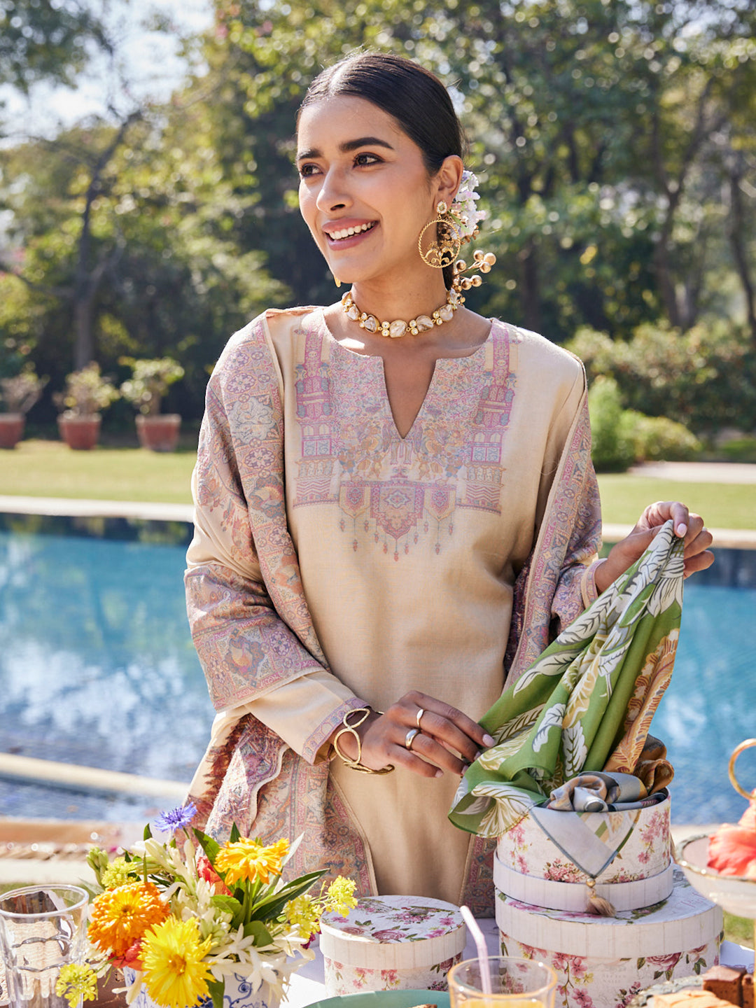 Vani:Zia Woven Design Geometric Unstitched Suit Set