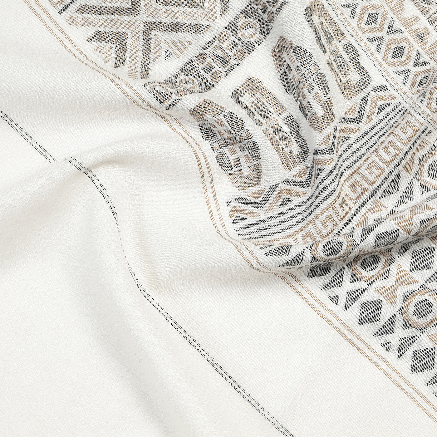 Veer Off White Wool Jacquard Lohi