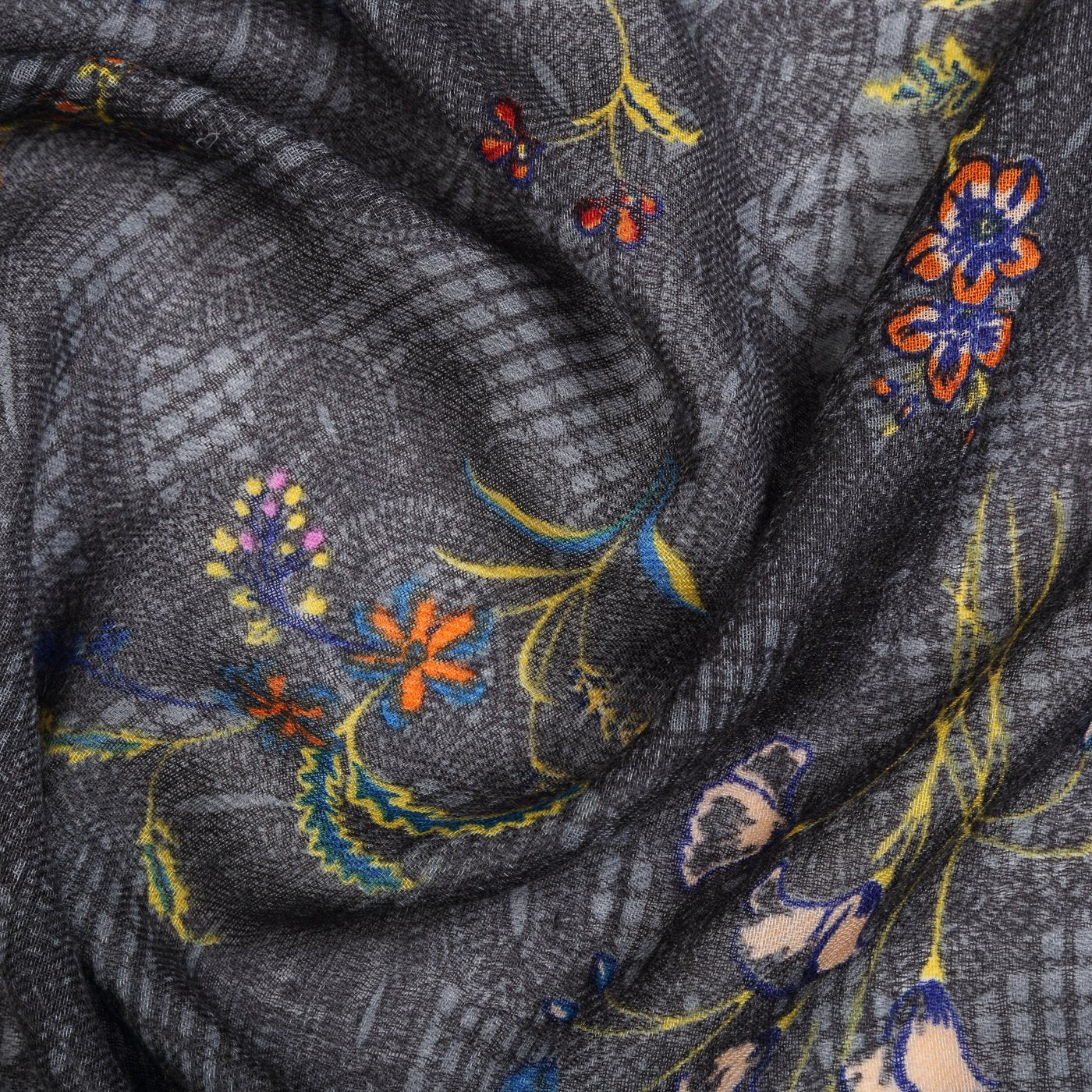 Lace Sprig Printed Woolen Stole
