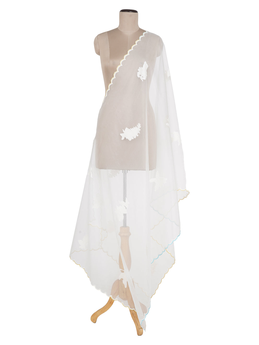 Vani:Guipure Lace Self Woven Design Unstitched Suit Set