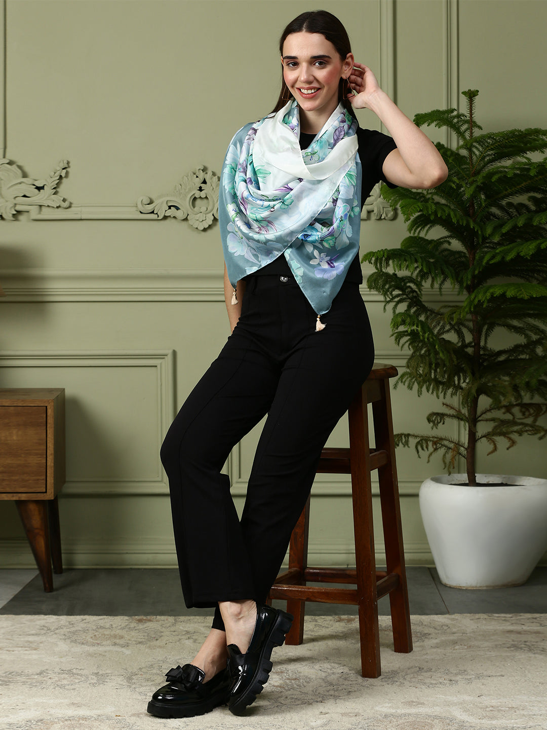 Gardenia Women Floral Pure Silk Printed Stole