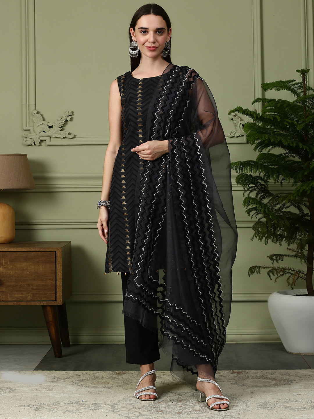 Shingora Black Chevron Woven Design Round Neck Stitched Suit Set
