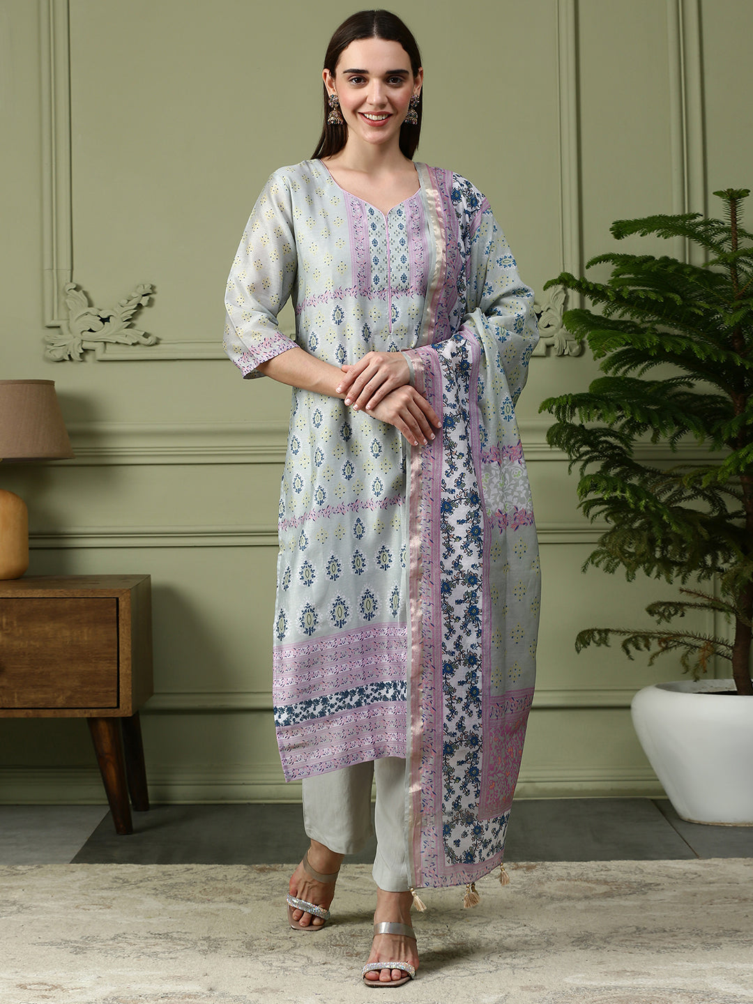 Shingora Grey Floral Printed Sweetheart Neck Stitched Suit Set