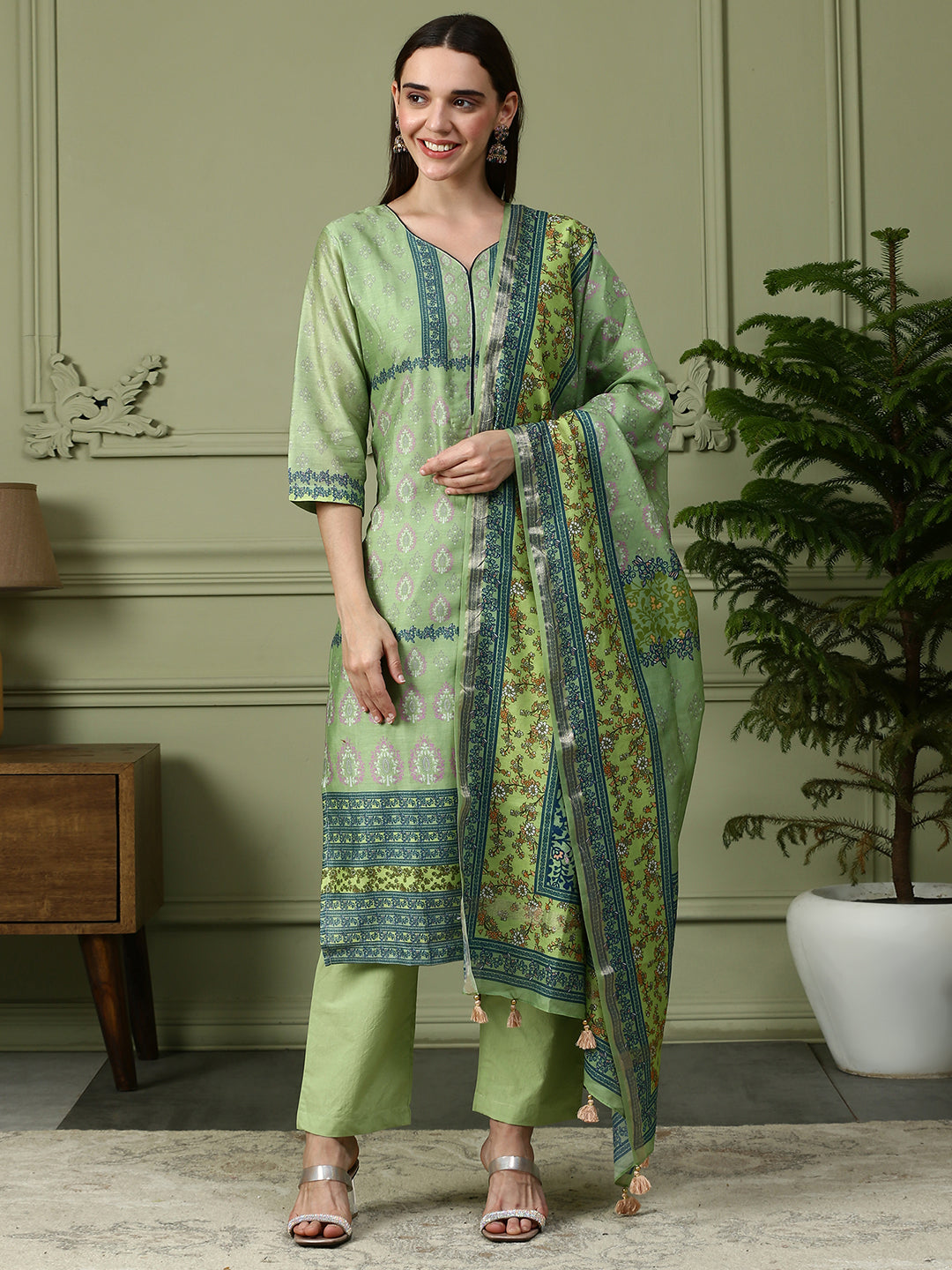 Shingora Green Floral Printed Sweetheart Neck Stitched Suit Set