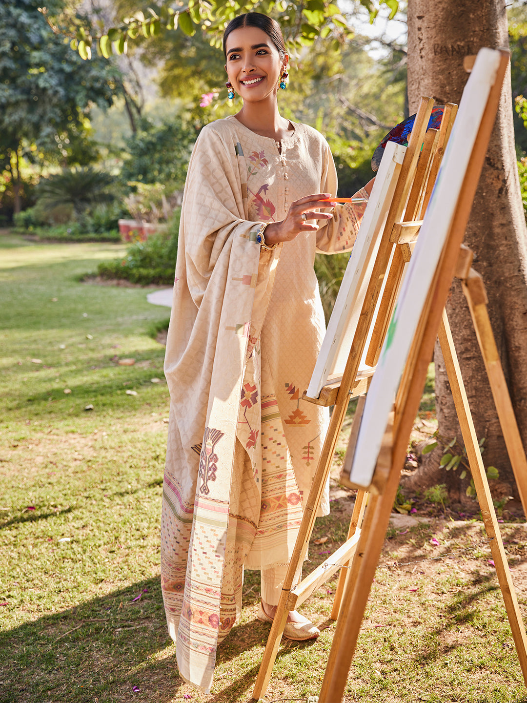 Kashida:Dhakai Jamdani Jacquard Unstitched Suit Set