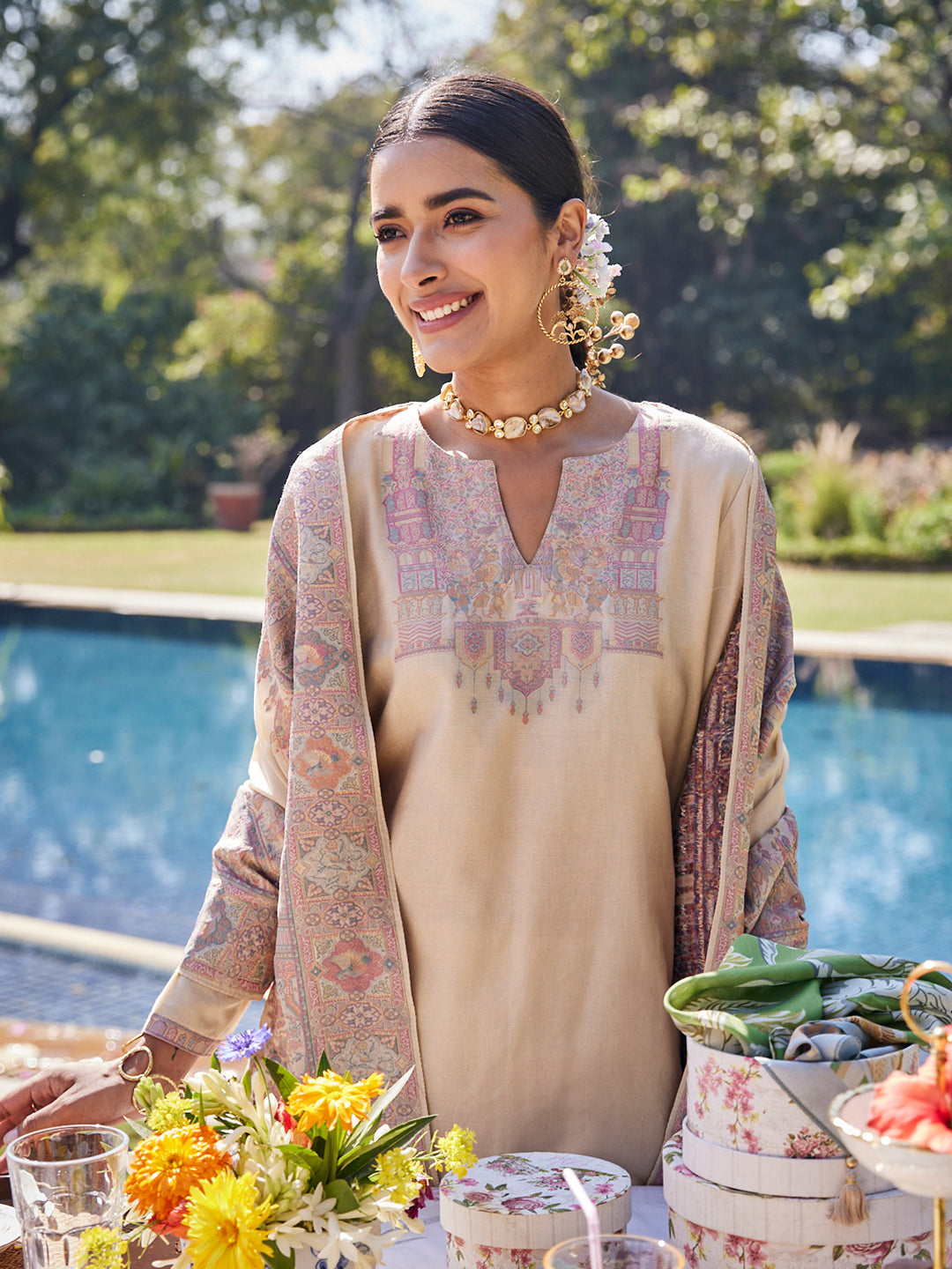Vani:Zia Woven Design Geometric Unstitched Suit Set