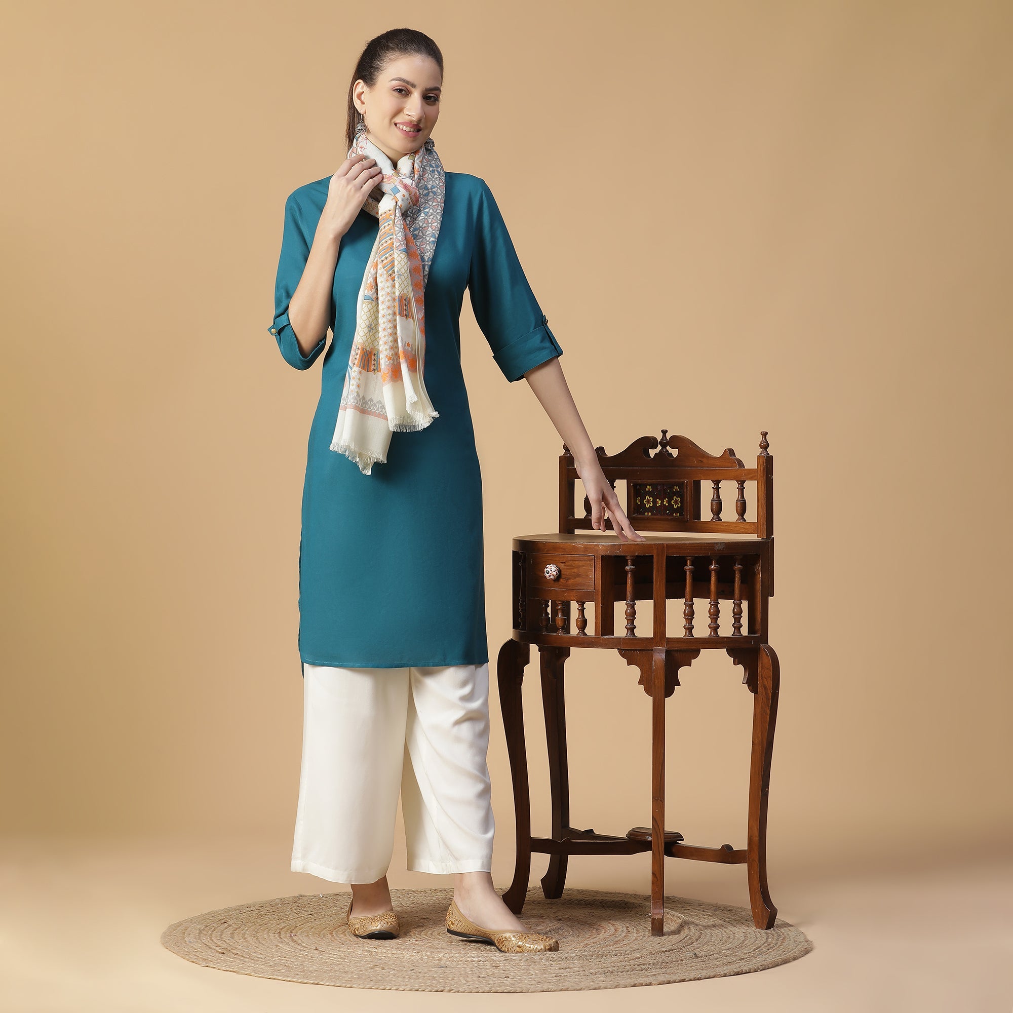 Mandavi Design Printed Woolen Offwhite Stole