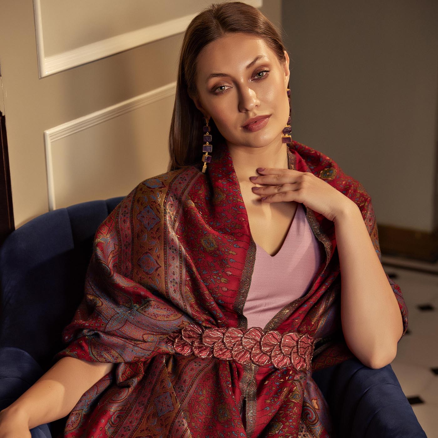 Romance Pasiley Kani Woolen Stole