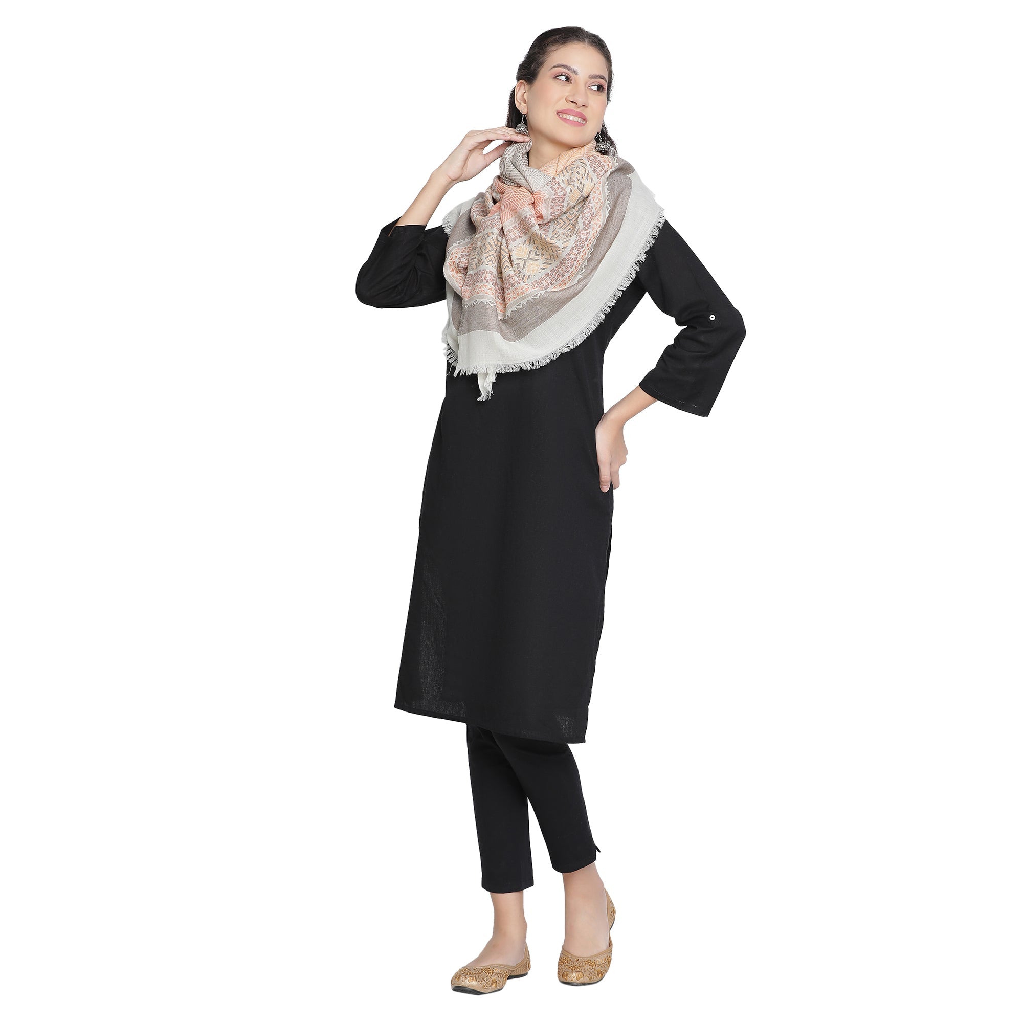 Sahara's Luxe Jacquard Wool Metallic Stole