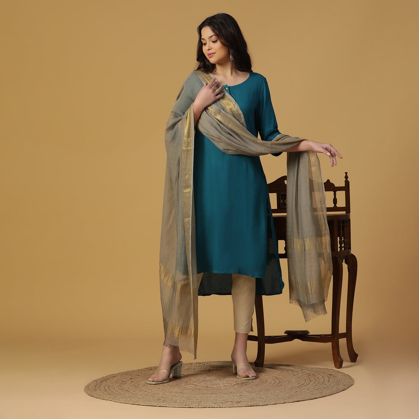 Grey Dobby Woven Zari Dupatta