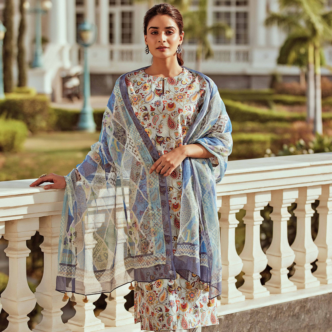 Dupattas for Women - Shingora
