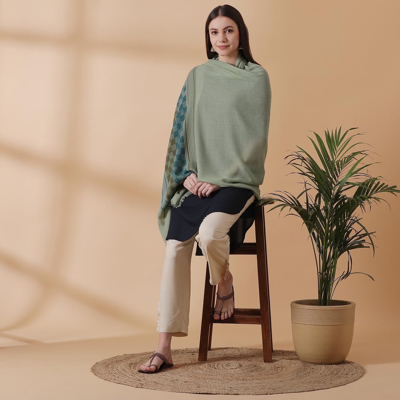 Ladies Shawl - Shingora