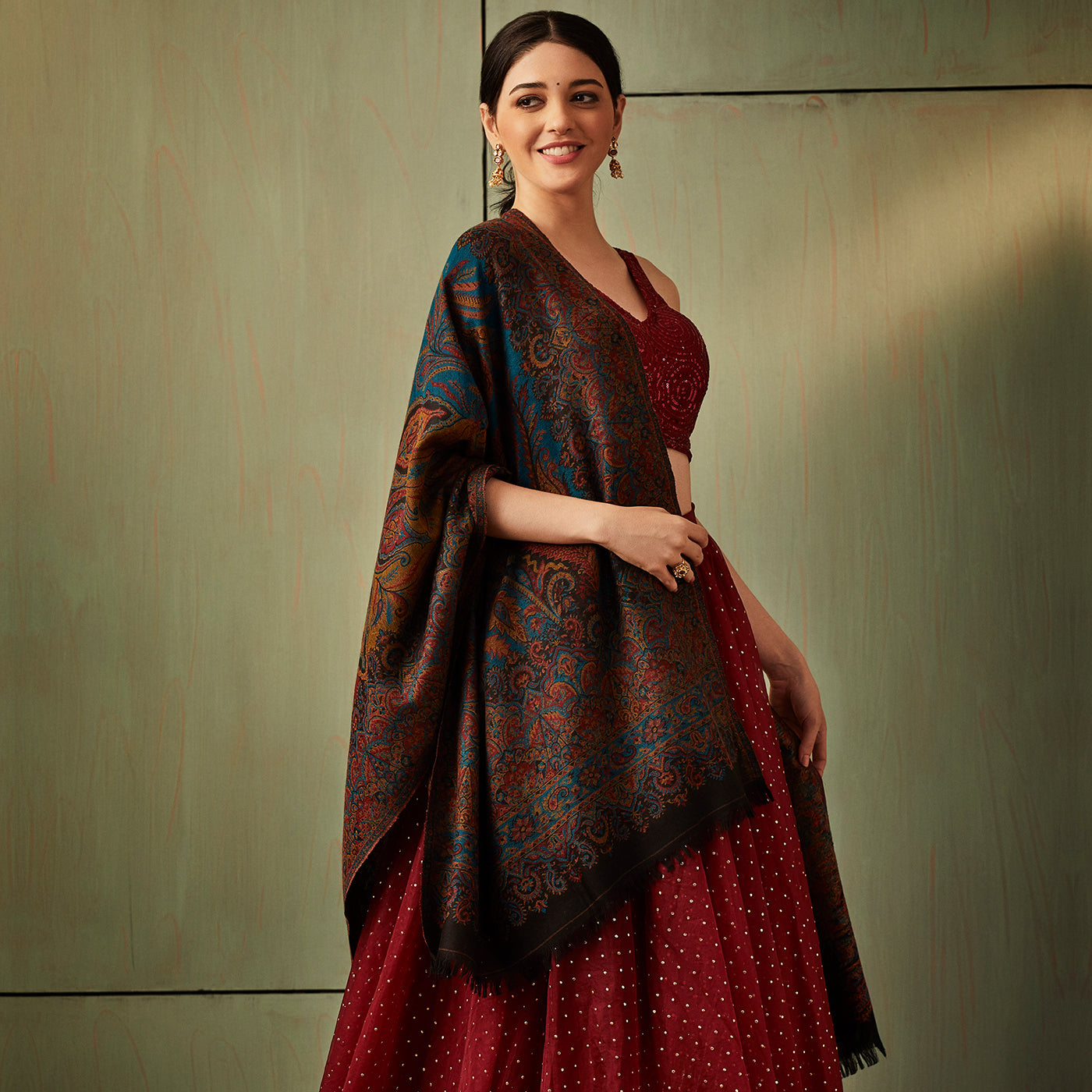 branded woolen stole for ladies - Shingora