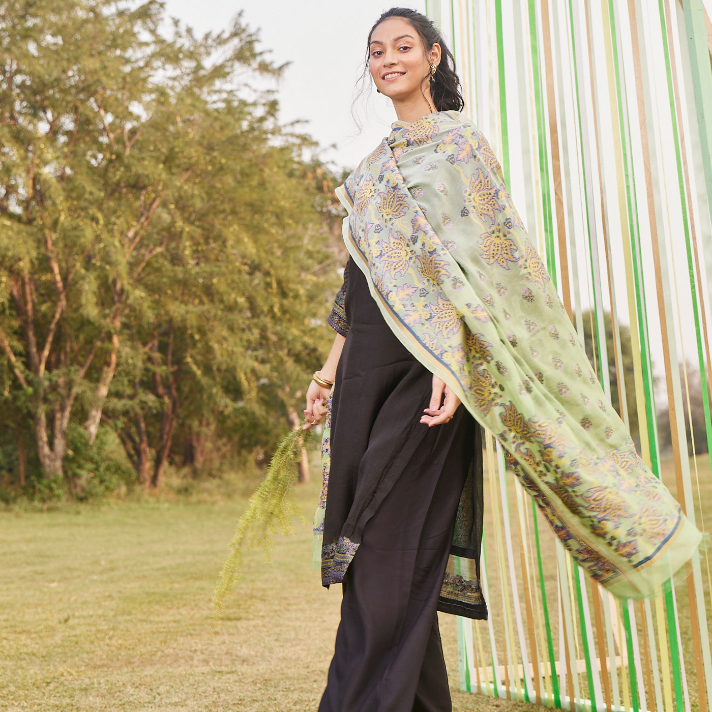 Cupro Tencel Metallic Polyester Woven Jacquard Dupatta